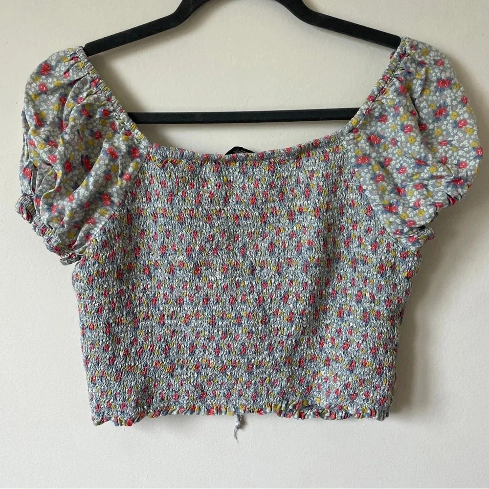 American Eagle Smocked Floral Crop Top- Size L - Picture 8 of 11